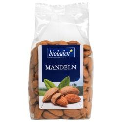 Mandelkerne, geröstet und gesalzen