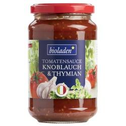 Tomatensauce mit frischem Basilikum