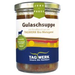 Vegane Gulaschsuppe mit Soja