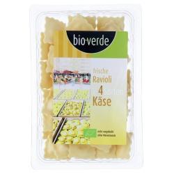 Frische Ravioli mit viererlei Käse