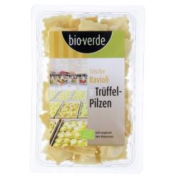 Frische Ravioli mit Trüffeln